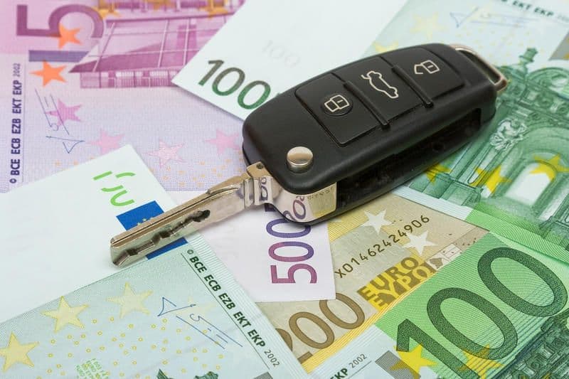 Legala, ilegala: Taxa auto va fi din nou modificata