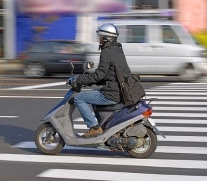 Proiect pentru o noua Lege a circulaţiei: examen pentru moped 