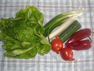 Salată de primăvară cu ardei