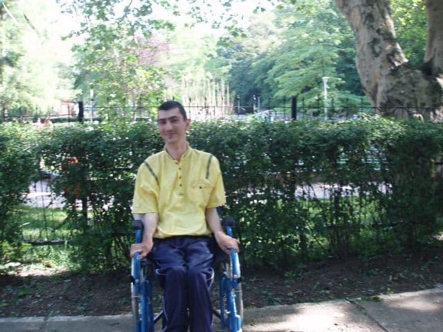 Astăzi la Casa de Cultura Dorohoi : Invitat de seamă al Cenaclului Editor - Marius Giradă