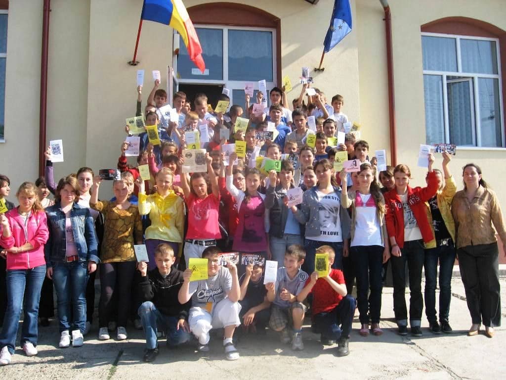 SCOALA CU CLASELE I-VIII NR.4 – DOROHOI ,, SPUNE NU DROGURILOR ’’
