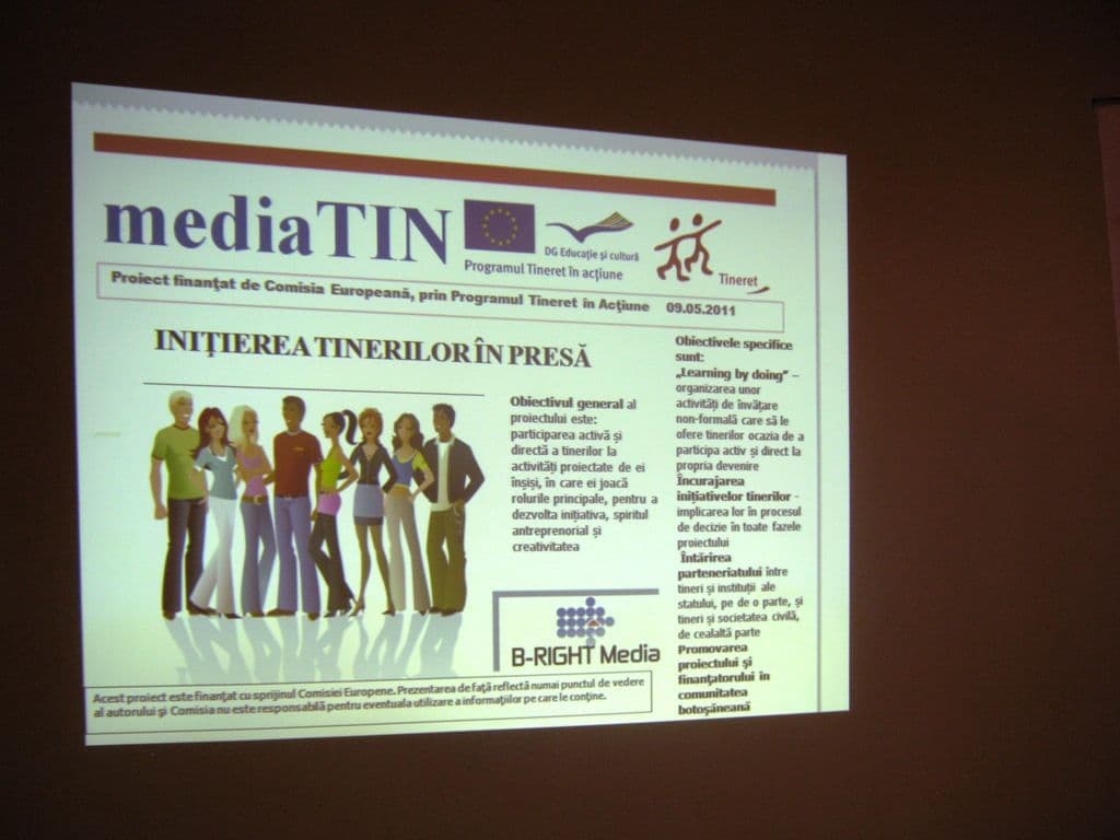 Tineri iniţiaţi în jurnalism cu fonduri europene