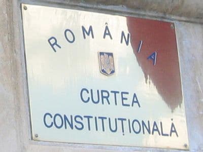 Constituţia preşedintelui, la mâna parlamentari-lor