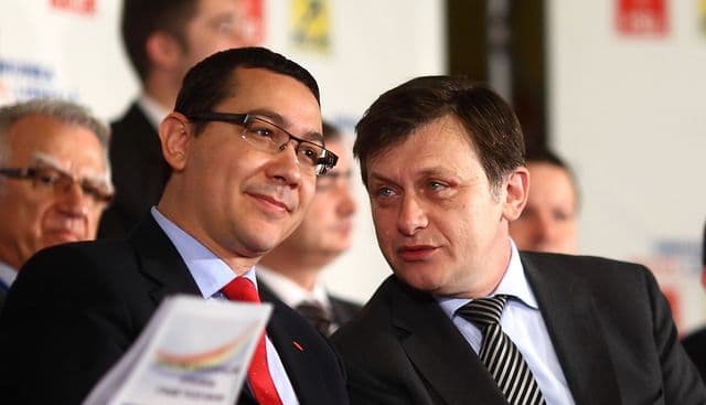 Opoziţia vrea anticipate în toamnă