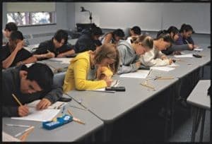 Evaluare nationala 2011 - elevii se plang ca proba la matematica a fost destul de grea