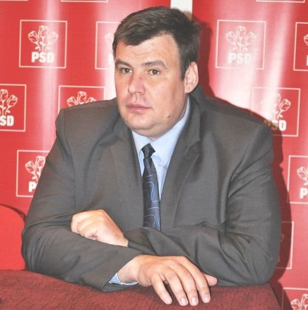 Oprişanu: Când vobeşte de regionalizare, domnul Cătălin Flutur nu face diferenţa dintre administraţie şi dezvoltare