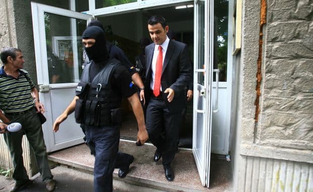 Directorul OTV şi alţi 5 bărbaţi, arestaţi într-un dosar de proxenetism