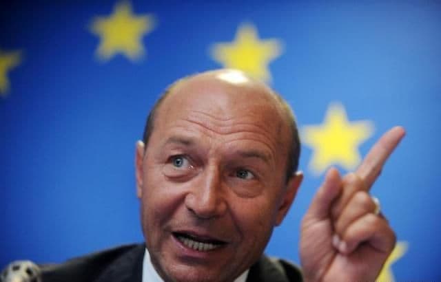 Ce ne costa "bravada nerusinata" a lui Basescu?