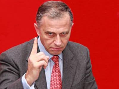 Geoană îi cere lui Boc să informeze Parlamentul în legătură cu destinaţia fondurilor din privatizări