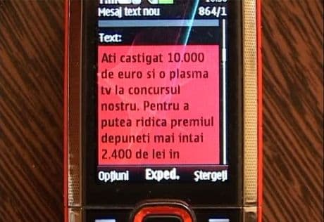 Înşelătorie prin SMS. Vezi cum poţi fi păcălit