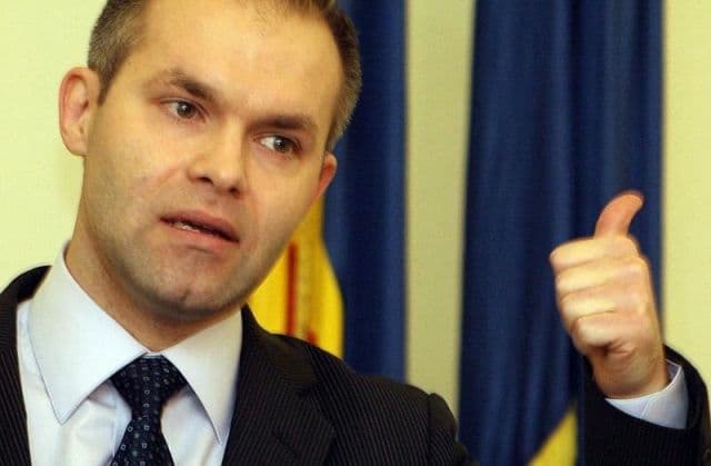   Funeriu - arogant și încrezut