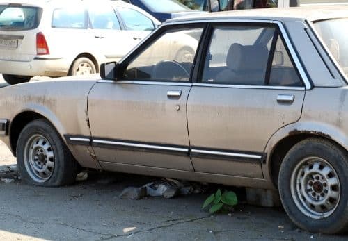 Proprietarii de maşini vechi nu vor putea să-şi mai vândă autoturismele
