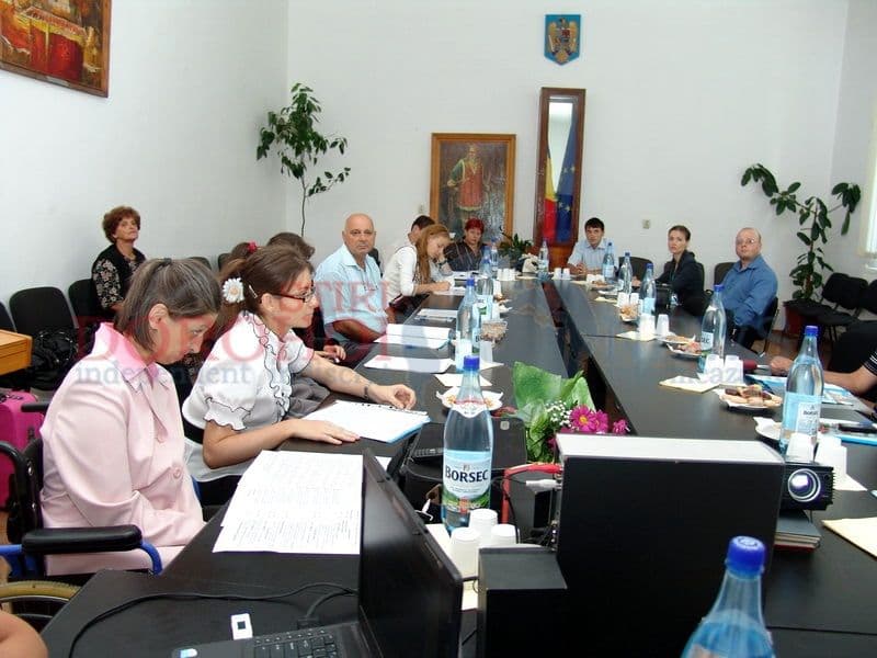 Dorohoi: Asociaţia IHTIS luptă pentru dreptul la normalitate