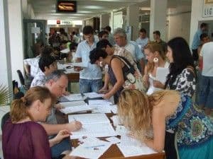 Peste 2500 de locuri libere la universităţile ieşene pentru sesiunea a doua de admitere