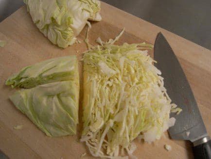 Vezi de ce este bine să mâncăm varză cât mai des