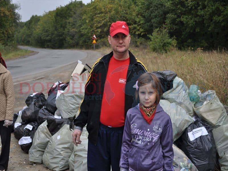 PSD Văculești (VIDEO): Alături de mediu în cadrul campaniei Let‘s do it Romania!