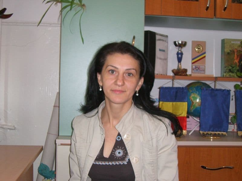 Interviu cu Ionela Silvia Toscariu: „Nu aş renunţa la învăţământ, îmi place foarte mult să lucrez cu copiii”