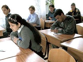 Ministerul Educaţiei vrea săli de CORECȚIE în şcoli