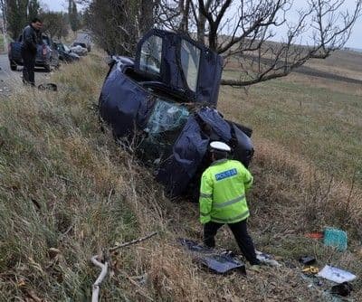 Cinci persoane rănite grav într-un accident la Cucorăni