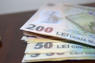 Stabilirea sporurilor pentru șefii învățământului dorohoian, din nou amânată