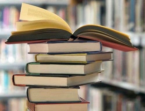 Caleidoscop în cuvinte, de WEEKEND (proză sau pezie): Cutia cu săruturi