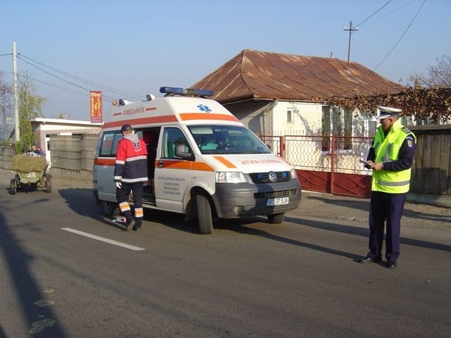 Dorohoi: Căruțaș accidentat grav, de un tânăr de 20 ani