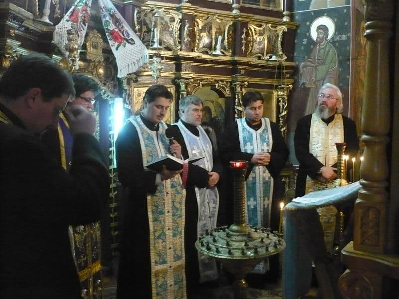 Creștinii ibăneșteni în zi de sărbătoare