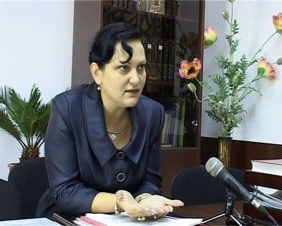 Devin profesori învăţătorii, educatorii şi maiştrii fără studii superioare,  dacă au rezultate deosebite la catedră - Vezi care sunt condiţiile