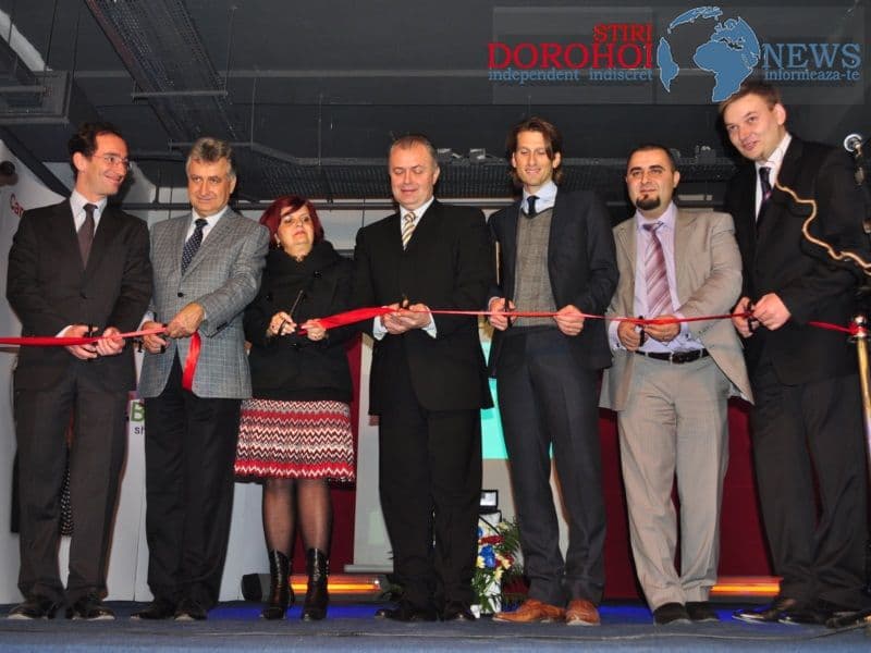 Recital Fuego -VIDEO- la tăierea panglicii centrului comercial „Botoşani Shopping Center”