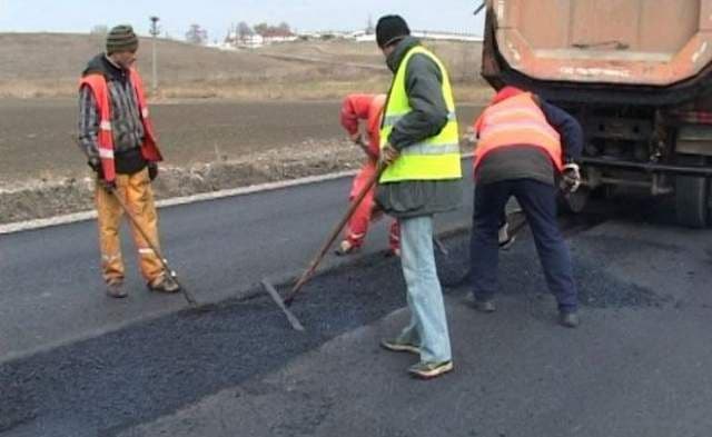 Vezi topul judeţelor care primesc la anul cei mai mulţi bani pentru drumuri