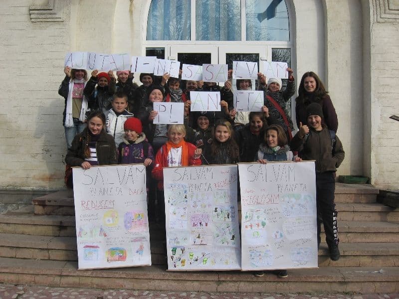 Ajutaţi-ne să salvăm planeta! Proiect realizat de Liceul Teoretic „Anastasie Başotă” Pomîrla