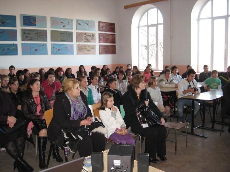 Grup Școlar „Al. Vlahuță”: Să promovăm adevăratele valori!
