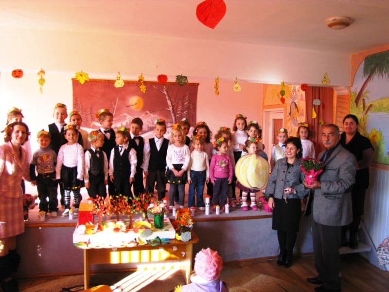 Grădinița Nr. 8 Dorohoi: „Toamna în cântec şi culoare”
