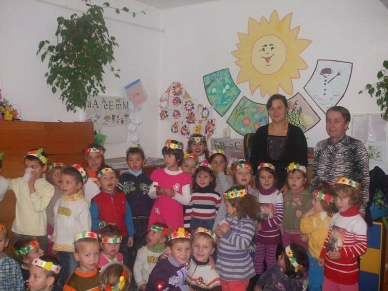 „Toamna, anotimpul bogăţiei” la Grădiniţa din Broscăuţi și Grădiniţa nr. 8 Dorohoi