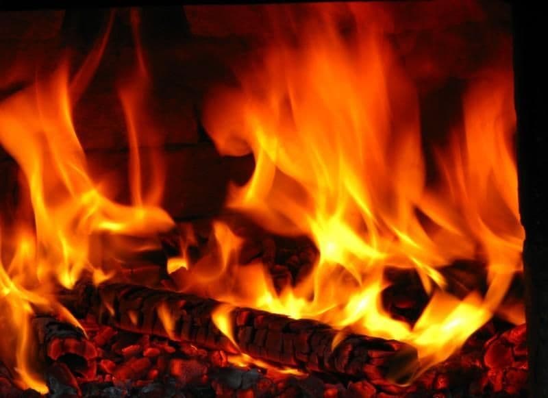 ISU Botoșani: Protejaţi-vă locuinţa de incendii!