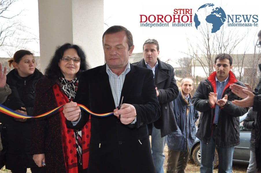 Primarul Dorin Alexandrescu a inaugurat locuinţele construite în regim ANL şi a înmânat cheile acestora - VIDEO/FOTO
