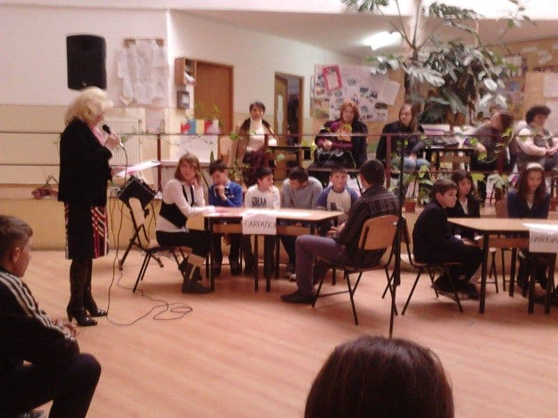 Activitate tematică la Școala nr.2 Dorohoi: „Vrei să fii de nota 10?”