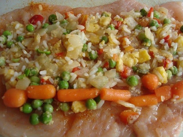 Ruladă de legume cu piept de pui