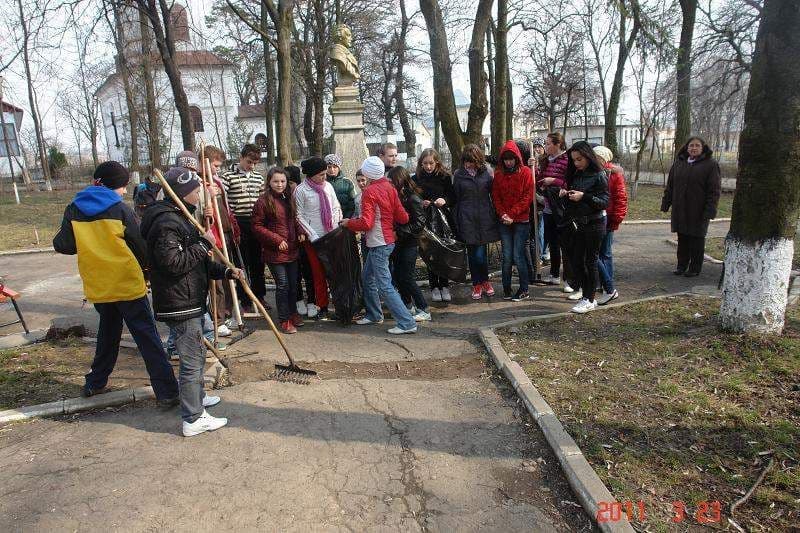 Luna curăţeniei de primăvară la Pomîrla (2)
