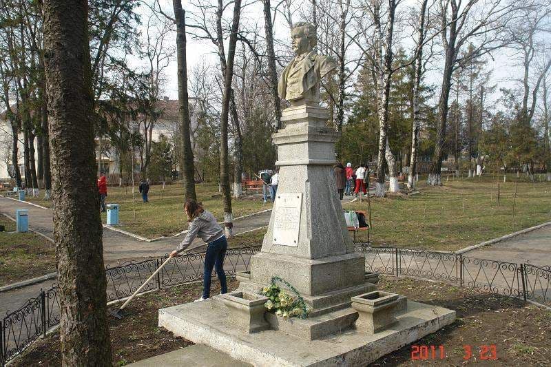 Luna curăţeniei de primăvară la Pomîrla (3)