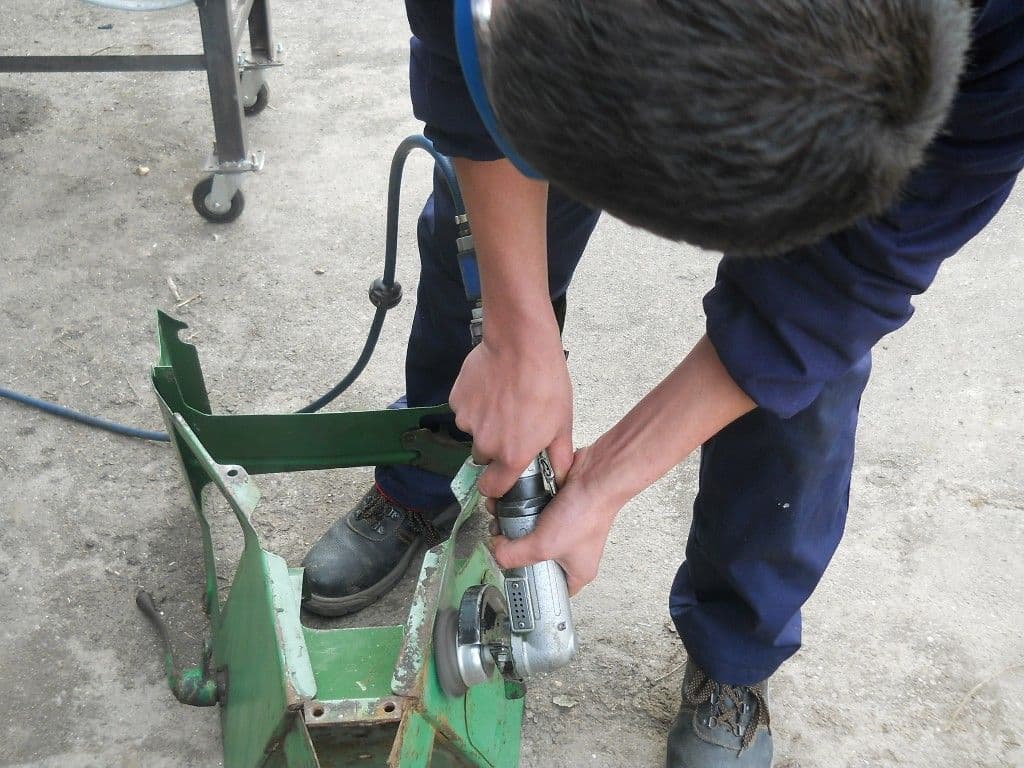 Elevul şi tranziţia de la şcoală la locul de muncă (14)