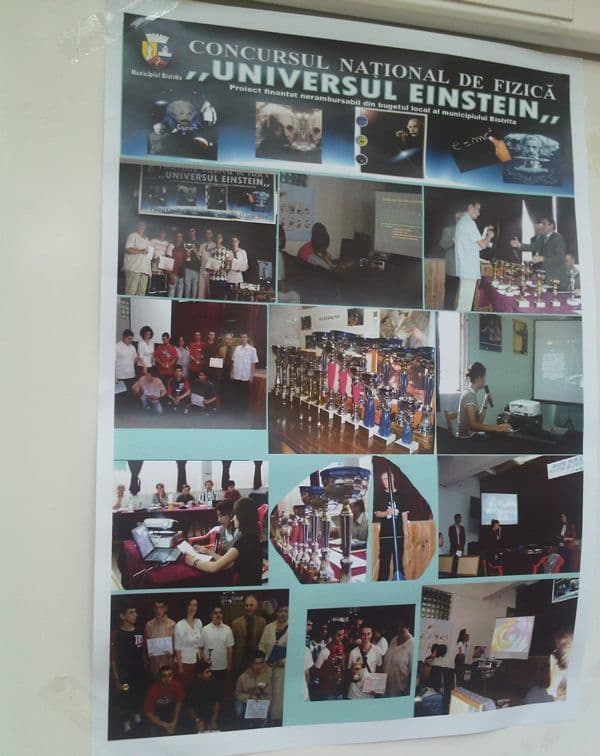 universul einstein