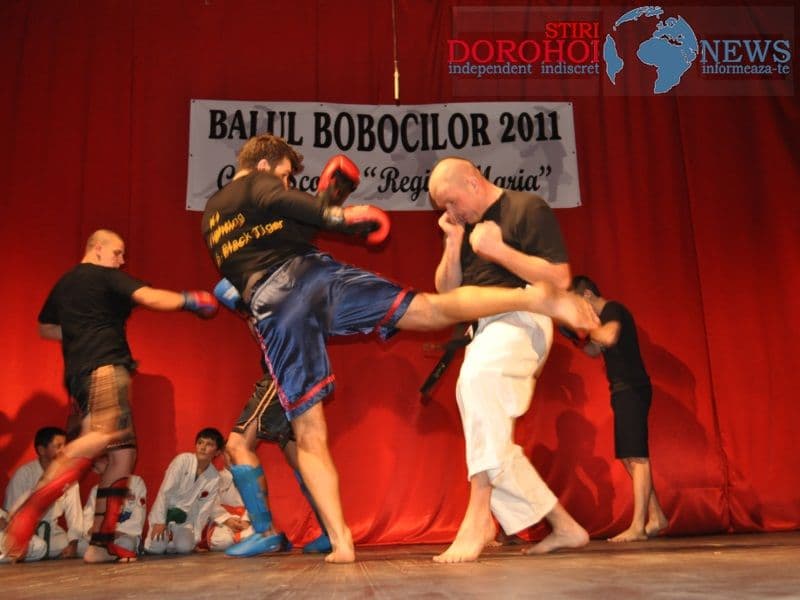 Balul Bobocilor Regina Maria_051