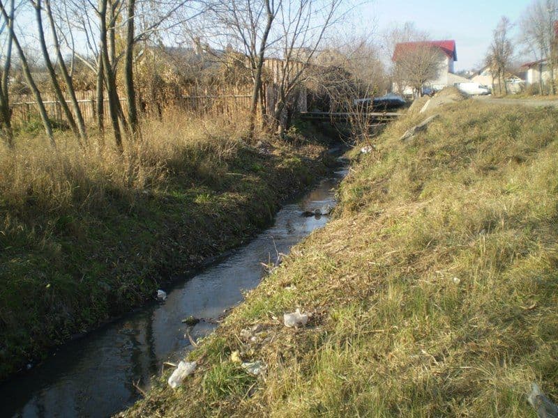 PB040003