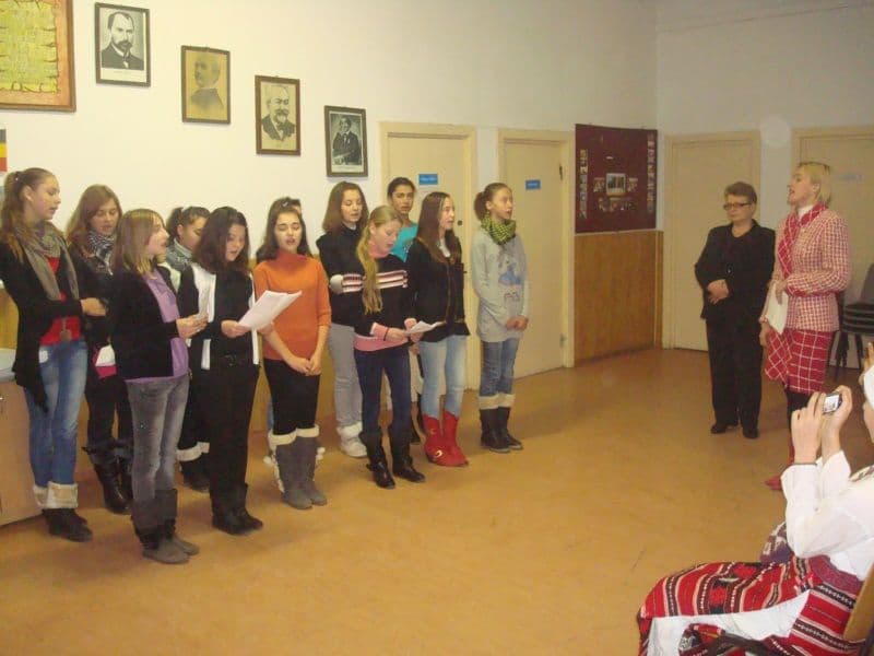 Ziua de 1 Decembrie marcată la Scoala Borzesti_06