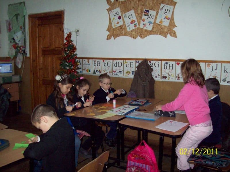 COPILĂRIA, O LUME DE BASM_Sc.Nr5 & SC.Nr4_Dorohoi_02