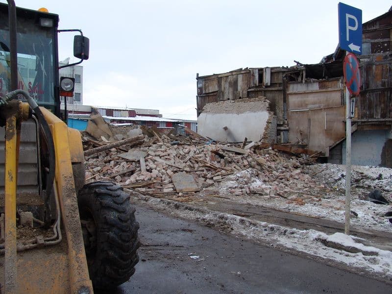 Etapa a doua a demolarii 002