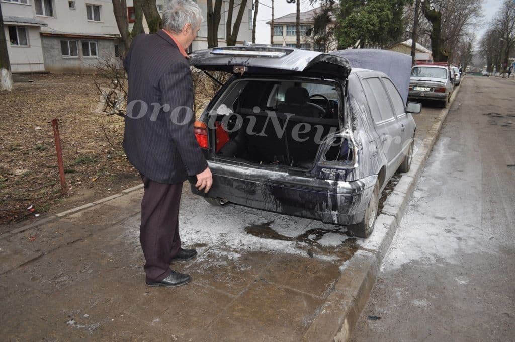 Incendiu auto Dorohoi (2)