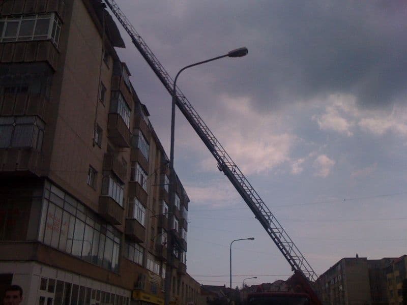 Acoperiș luat de vânt (13)