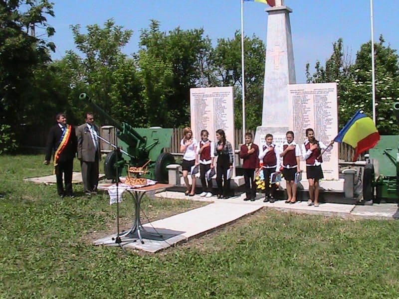 Ziua eroilor Ibanesti (6)